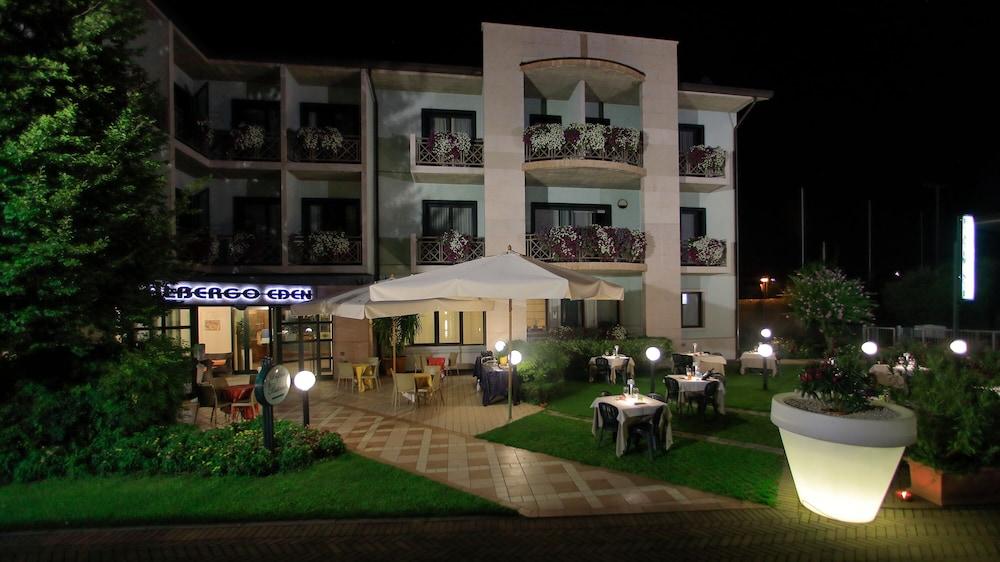 Hotel Eden Valeggio sul Mincio Exterior photo